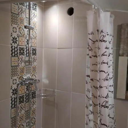 Daphrose Quarto em Acomodações Particulares *
